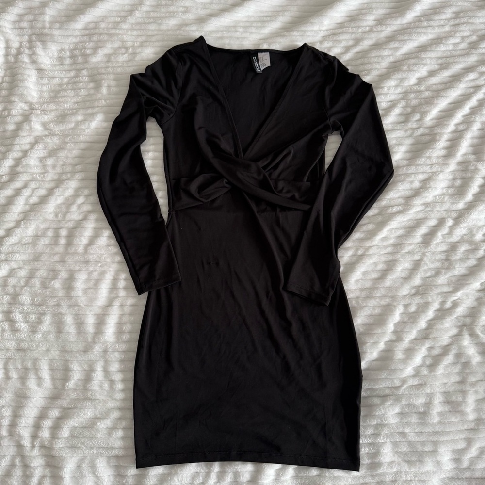 H&M Black Long Sleeve Dress